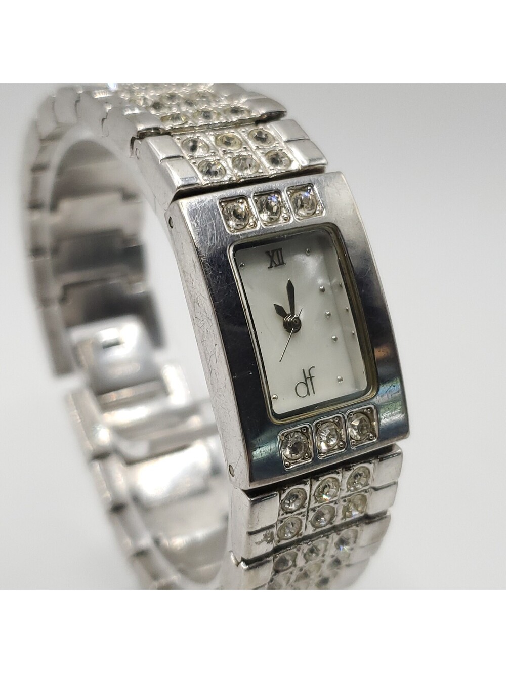 Daisy Fuentes Rhinestone Quartz 18mm Womens Rectangle Watch New Battery 6.5"